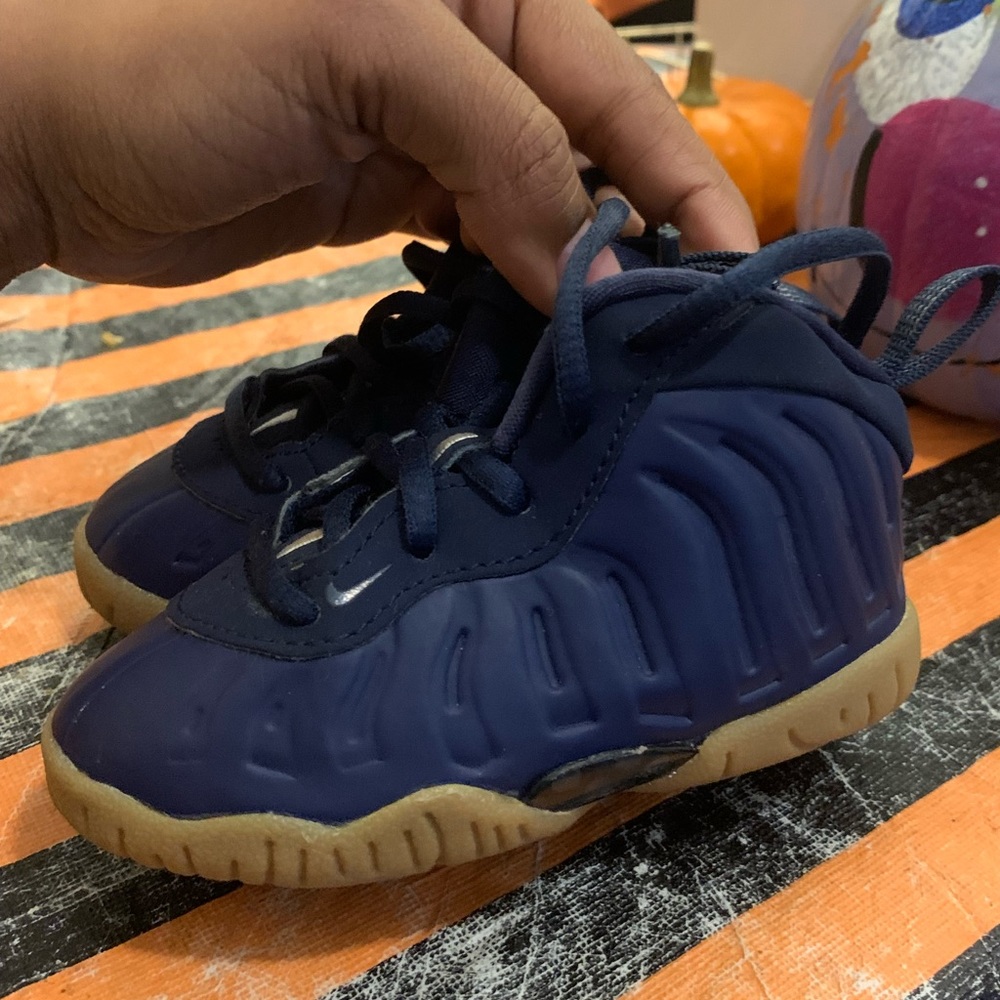 FOAMPOSITES